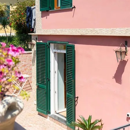 Les Petites Maisons Maison Orange Apartament Procida