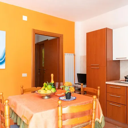 Apartament Les Petites Maisons Maison Orange