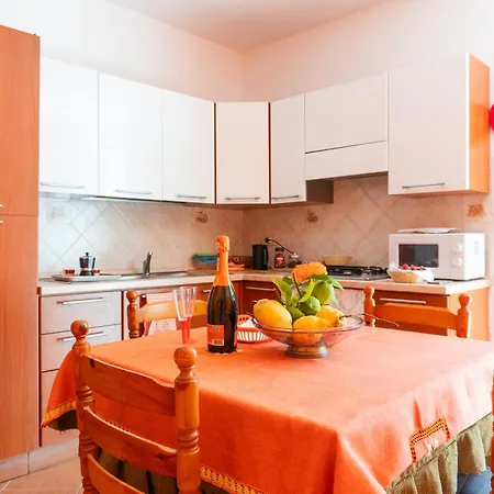 Apartament Les Petites Maisons Maison Orange
